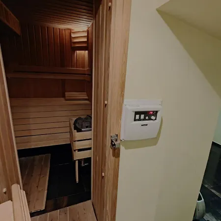 Chan Krum With Sauna & Jacuzzi In Center
